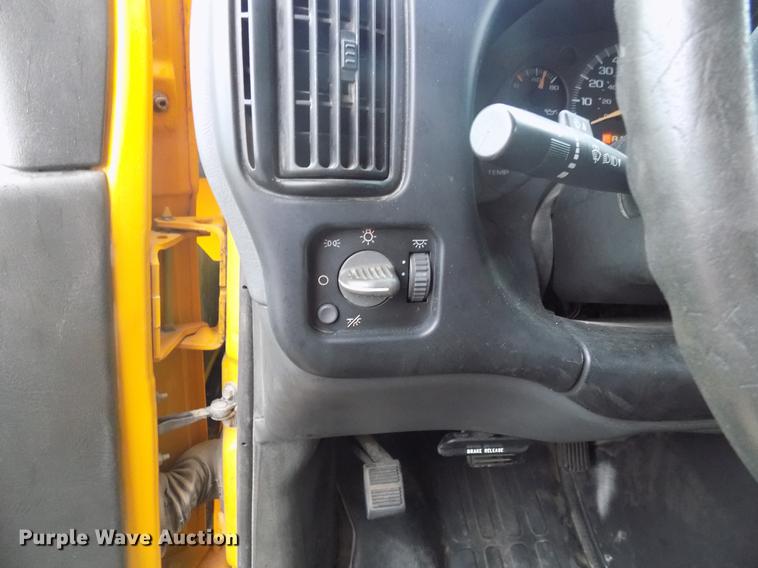 image for item DB9727 2002 Chevrolet Express G3500 school bus