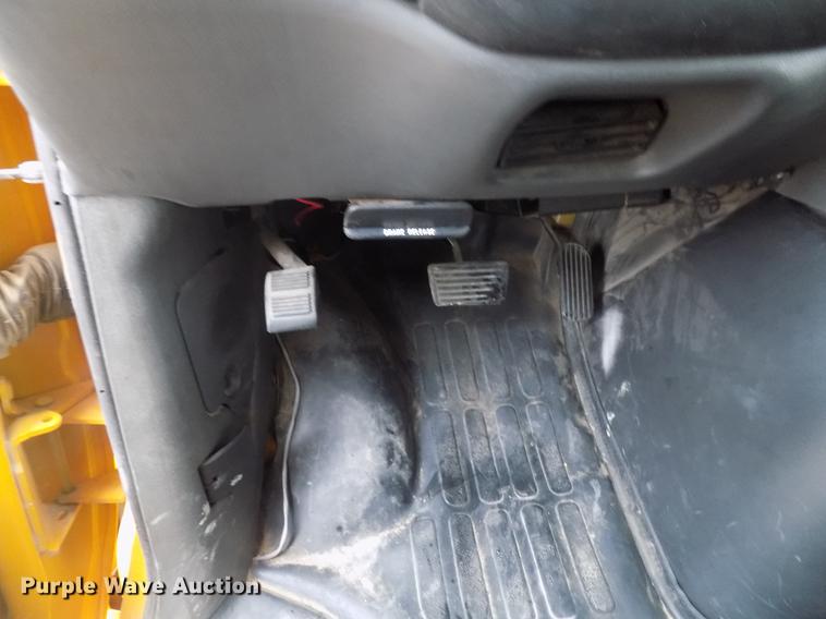 image for item DB9727 2002 Chevrolet Express G3500 school bus