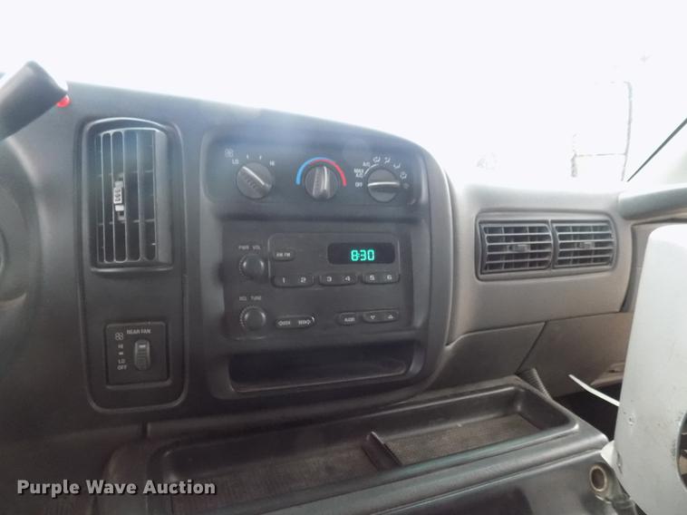 image for item DB9727 2002 Chevrolet Express G3500 school bus