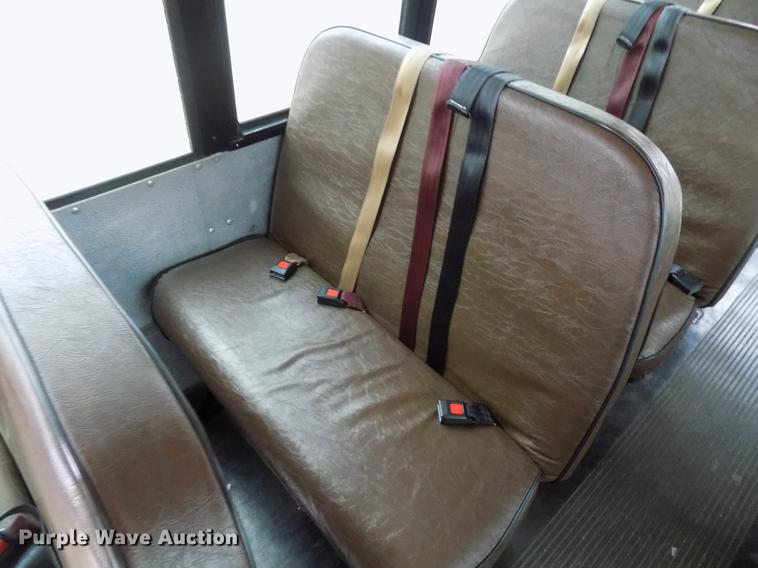 image for item DB9727 2002 Chevrolet Express G3500 school bus