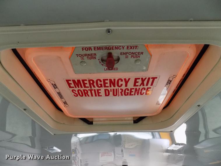 image for item DB9727 2002 Chevrolet Express G3500 school bus