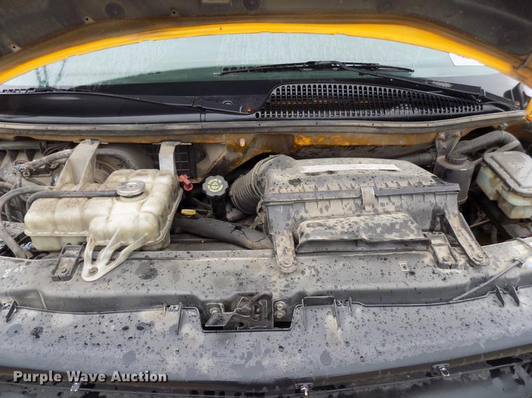 image for item DB9727 2002 Chevrolet Express G3500 school bus