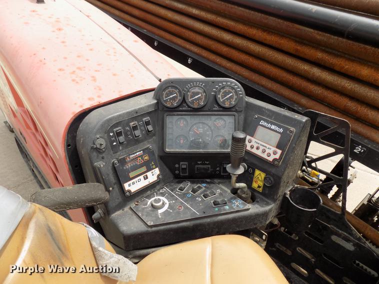 image for item DB9735 2006 Ditch Witch JT2020 directional boring unit