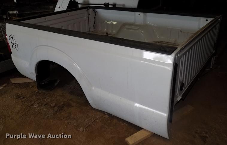 image for item DB9738 Ford F250 pickup truck bed
