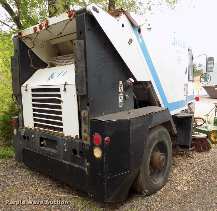 image for item DB9741 1994 Johnson V3000SP street sweeper