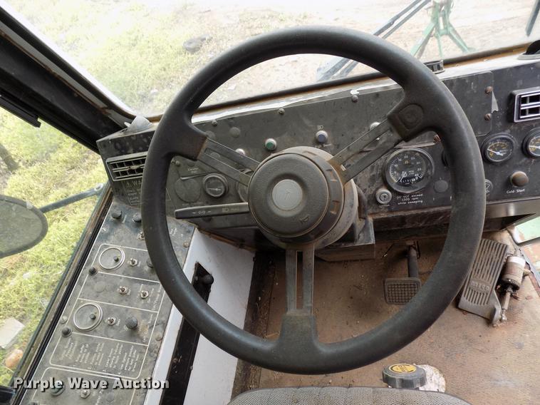 image for item DB9741 1994 Johnson V3000SP street sweeper