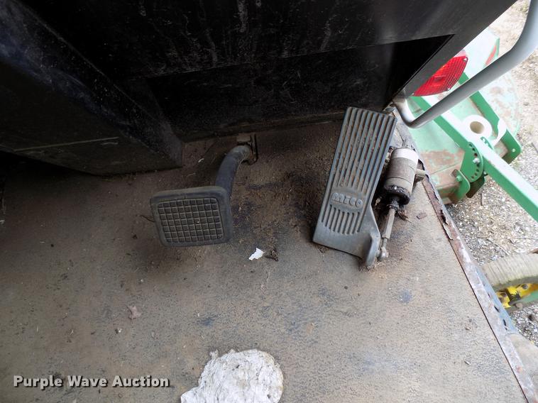 image for item DB9741 1994 Johnson V3000SP street sweeper