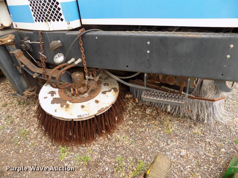 image for item DB9741 1994 Johnson V3000SP street sweeper