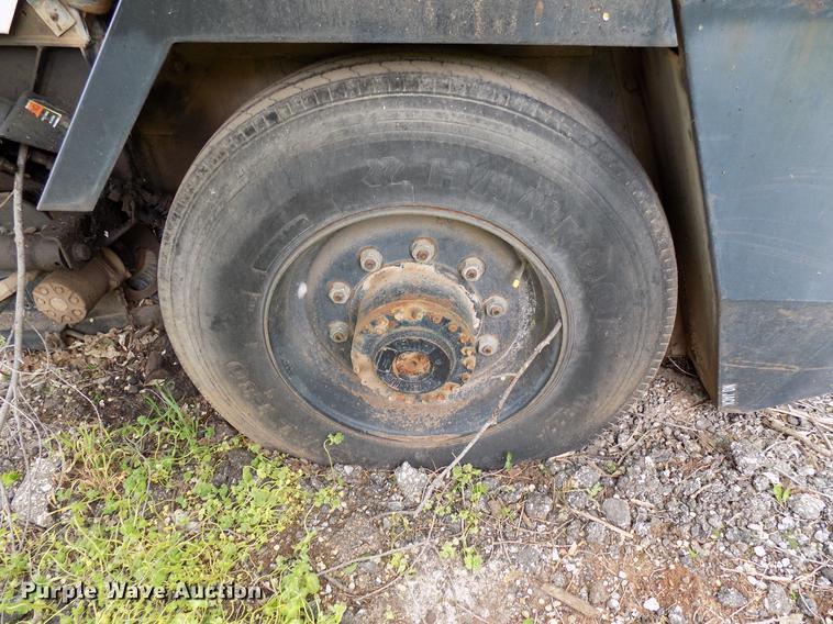 image for item DB9741 1994 Johnson V3000SP street sweeper