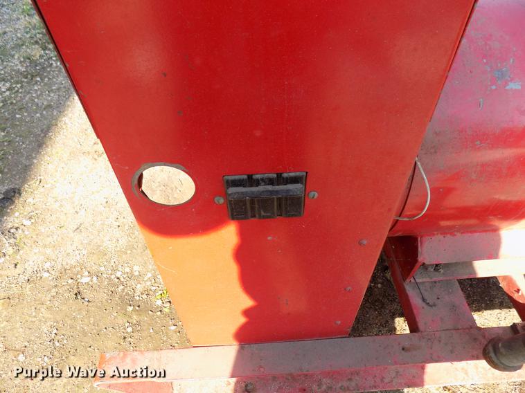 image for item DB9743 International UB-220 generator