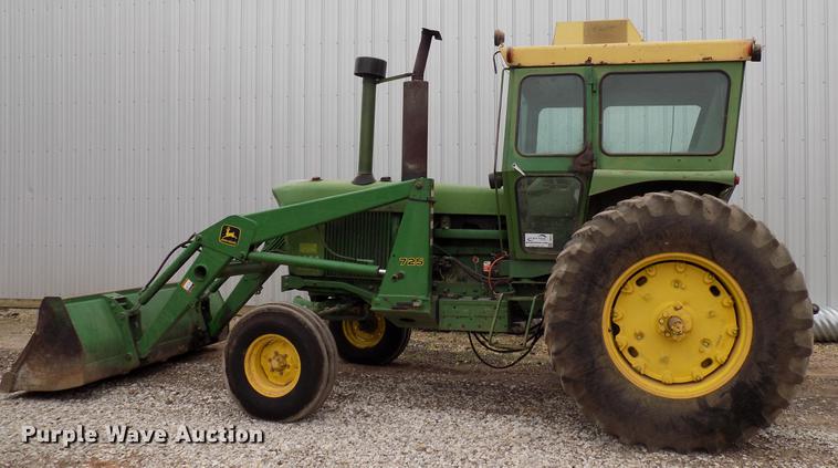 image for item DB9744 2004 John Deere 4320 tractor