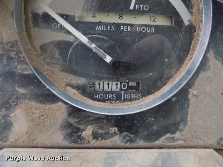 image for item DB9744 2004 John Deere 4320 tractor