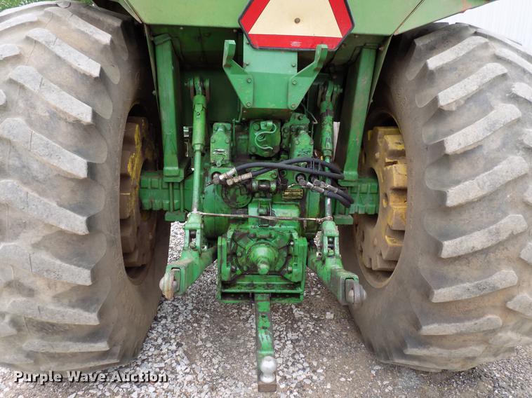 image for item DB9744 2004 John Deere 4320 tractor