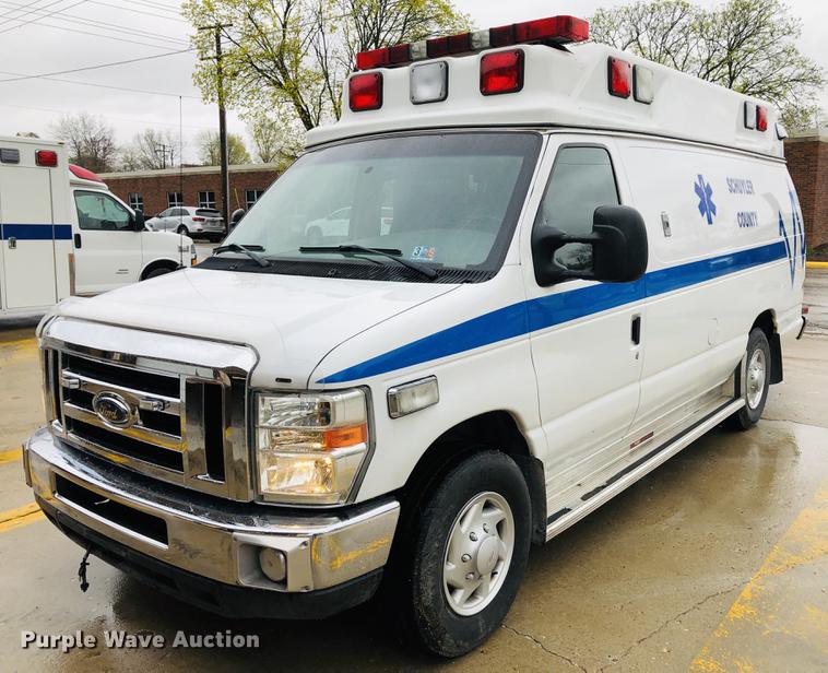 image for item DC8708 2008 Ford E350 Super Duty ambulance