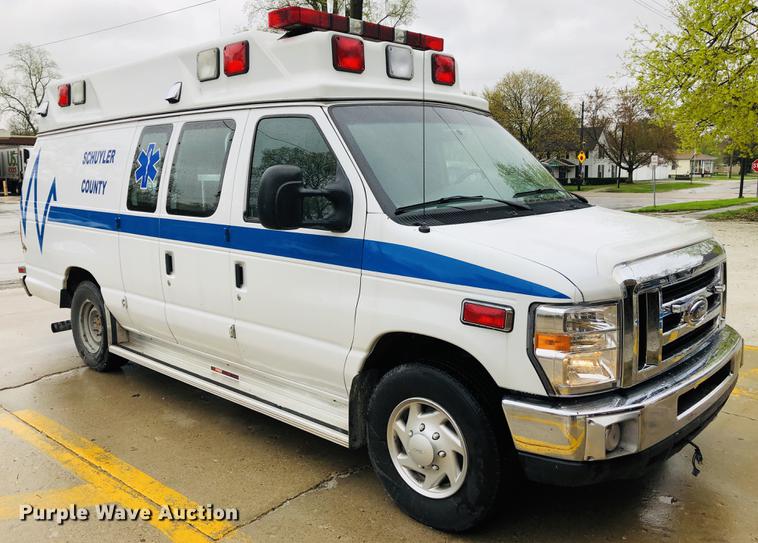 image for item DC8708 2008 Ford E350 Super Duty ambulance