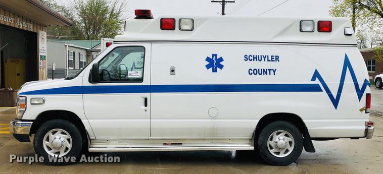 image for item DC8708 2008 Ford E350 Super Duty ambulance