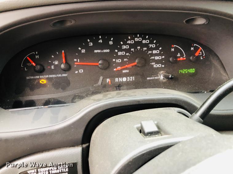 image for item DC8708 2008 Ford E350 Super Duty ambulance