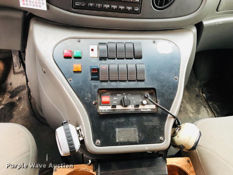 image for item DC8708 2008 Ford E350 Super Duty ambulance