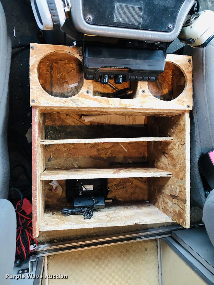 image for item DC8708 2008 Ford E350 Super Duty ambulance