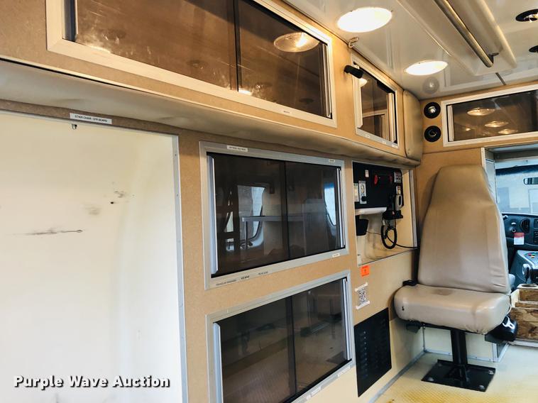 image for item DC8708 2008 Ford E350 Super Duty ambulance