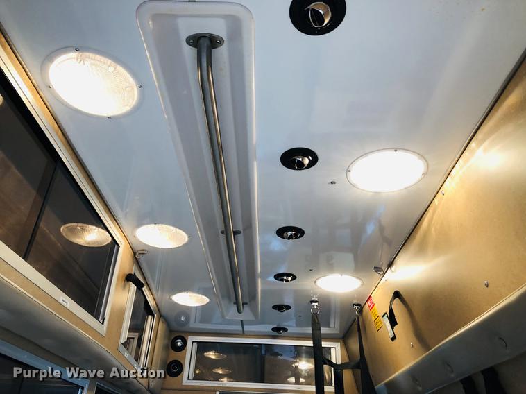 image for item DC8708 2008 Ford E350 Super Duty ambulance