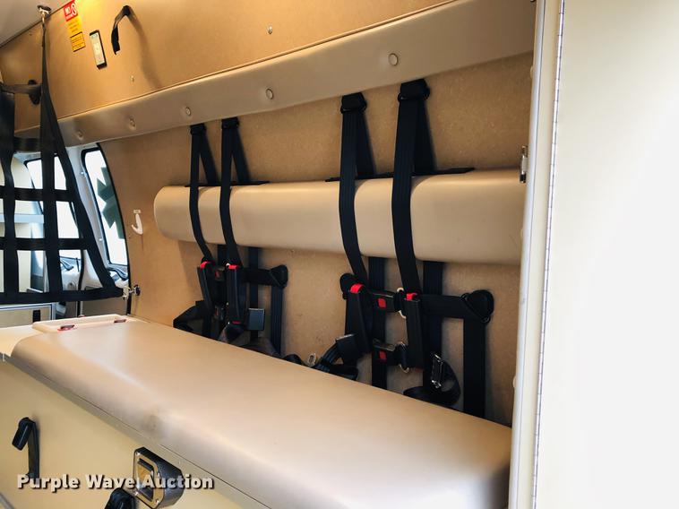 image for item DC8708 2008 Ford E350 Super Duty ambulance