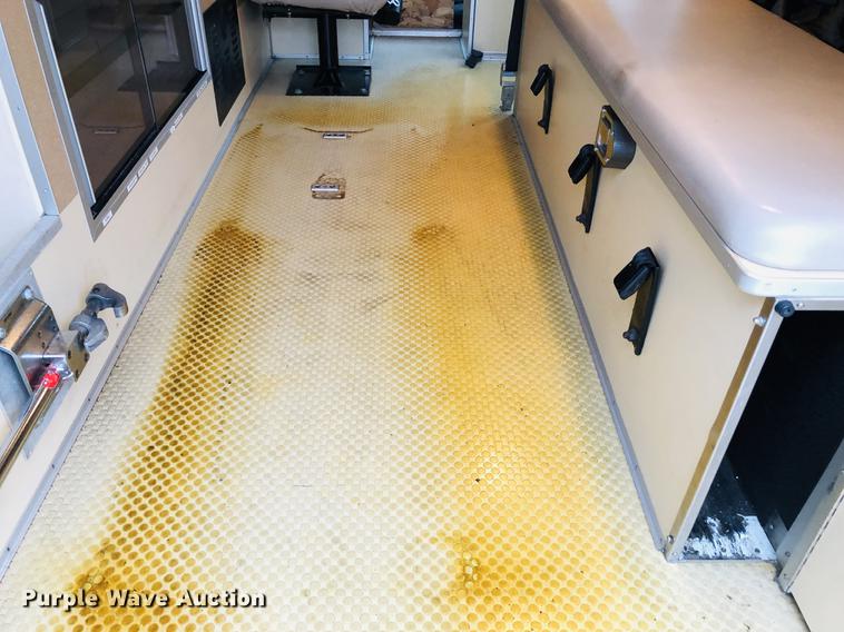 image for item DC8708 2008 Ford E350 Super Duty ambulance