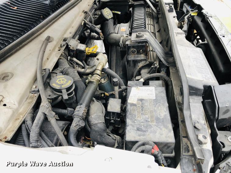 image for item DC8708 2008 Ford E350 Super Duty ambulance