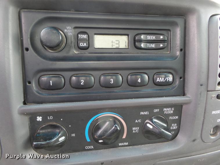 image for item DD2255 1999 Ford F150 pickup truck