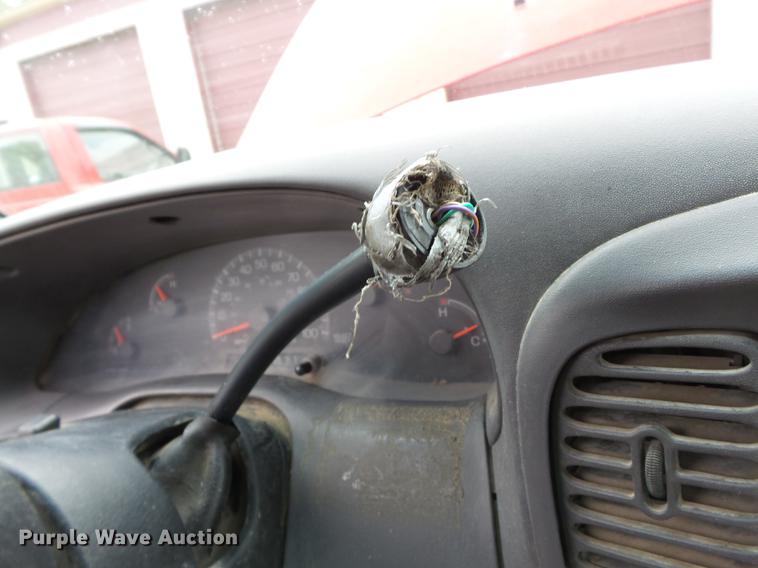 image for item DD2255 1999 Ford F150 pickup truck