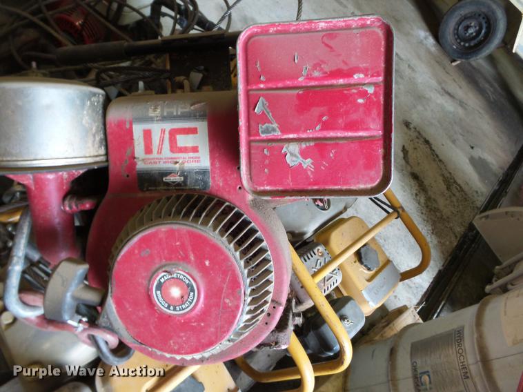 image for item DD2258 Approximately 16 engines