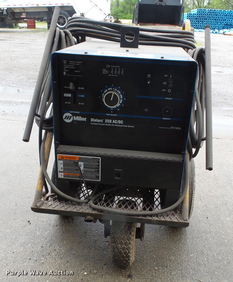 image for item DD2261 Miller Dialarc 901564 AC/DC welder