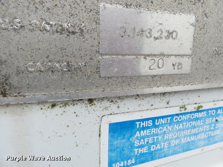 image for item DD2264 1994 Ford L8000 refuse truck