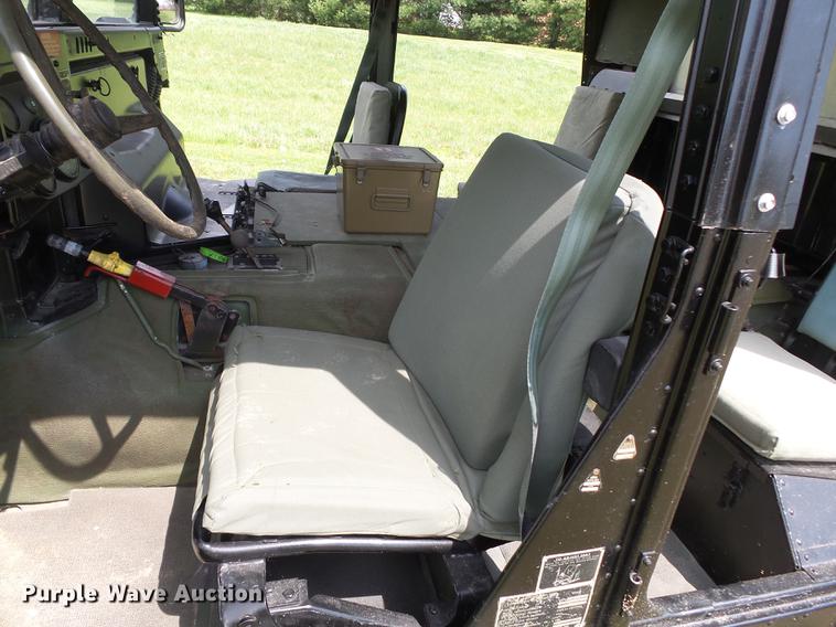 image for item DD2294 1991 American General M998 Humvee SUV