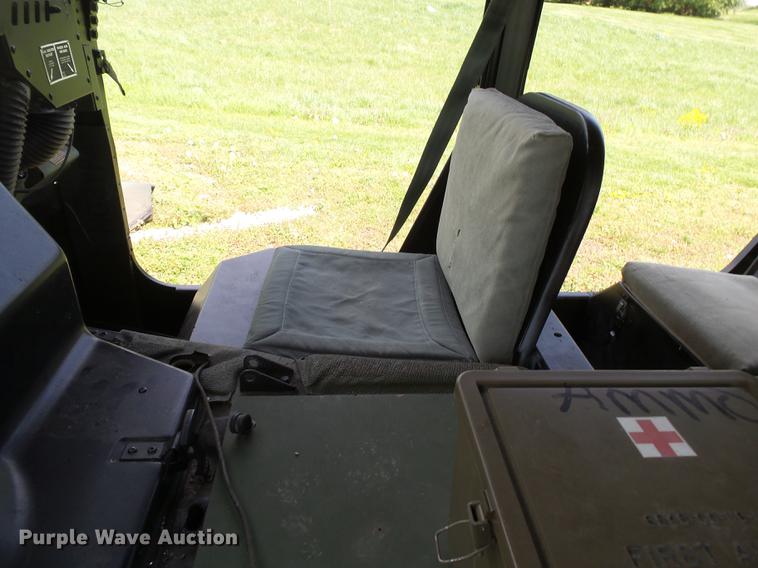 image for item DD2294 1991 American General M998 Humvee SUV