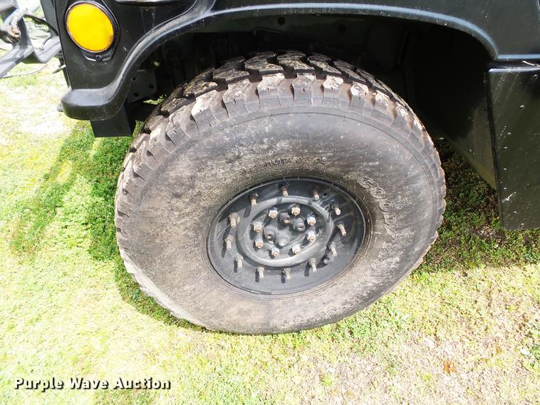 image for item DD2294 1991 American General M998 Humvee SUV