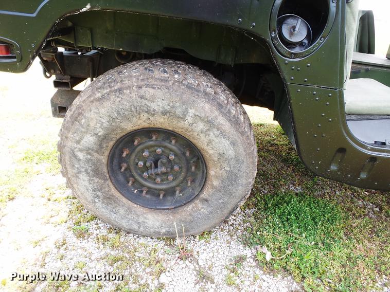 image for item DD2294 1991 American General M998 Humvee SUV