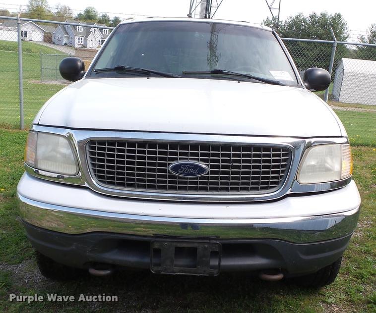 image for item DD2296 2000 Ford Expedition SUV