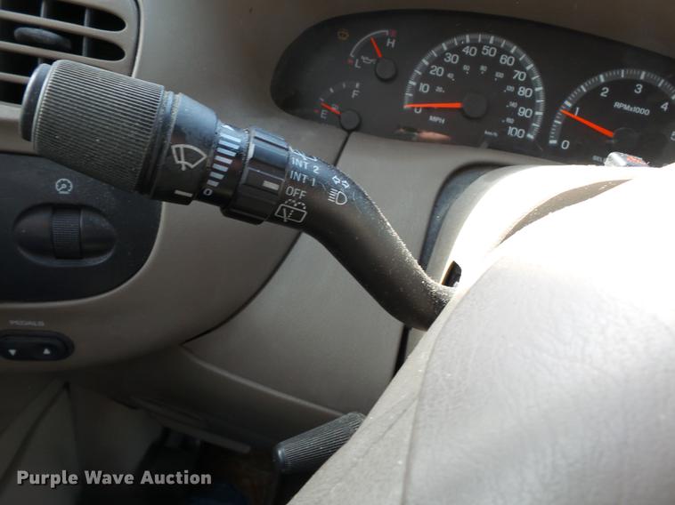 image for item DD2296 2000 Ford Expedition SUV