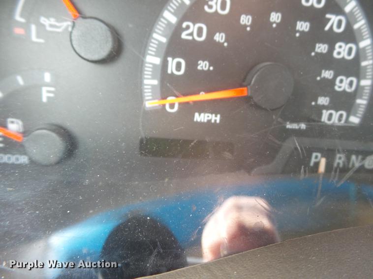 image for item DD2296 2000 Ford Expedition SUV