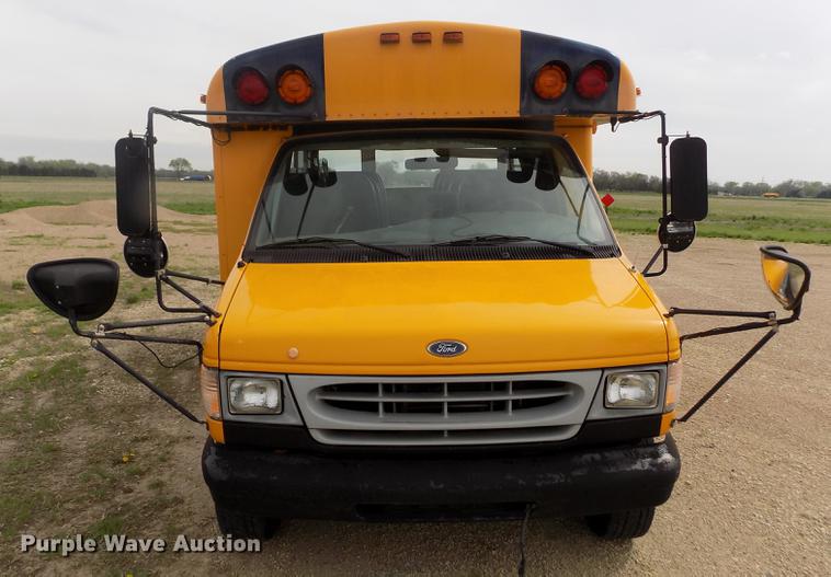 image for item DE1165 2003 Ford Econoline E350 Super Duty school bus