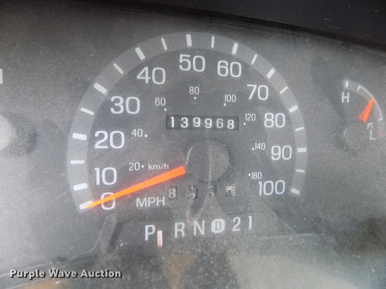 image for item DE1165 2003 Ford Econoline E350 Super Duty school bus