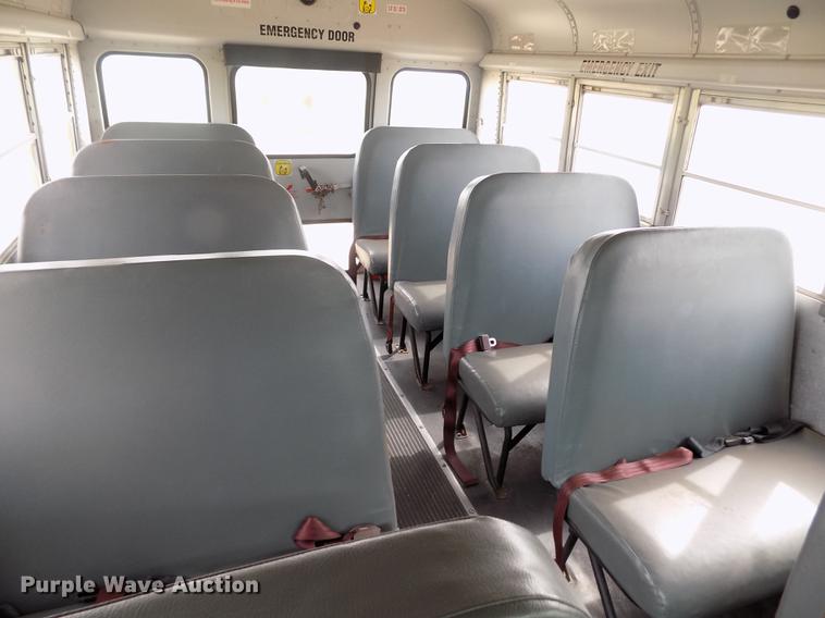 image for item DE1165 2003 Ford Econoline E350 Super Duty school bus