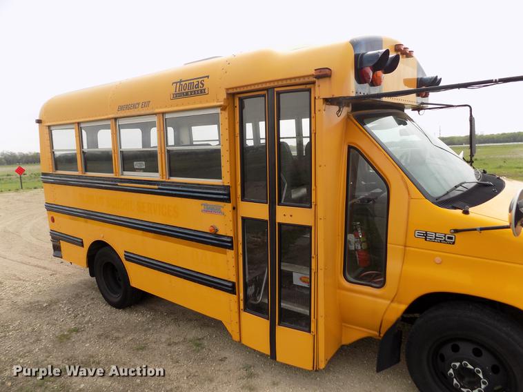 image for item DE1165 2003 Ford Econoline E350 Super Duty school bus