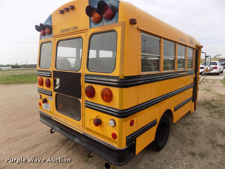 image for item DE1165 2003 Ford Econoline E350 Super Duty school bus
