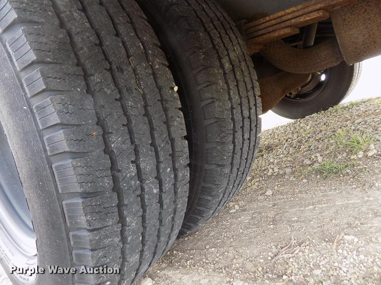 image for item DE1165 2003 Ford Econoline E350 Super Duty school bus