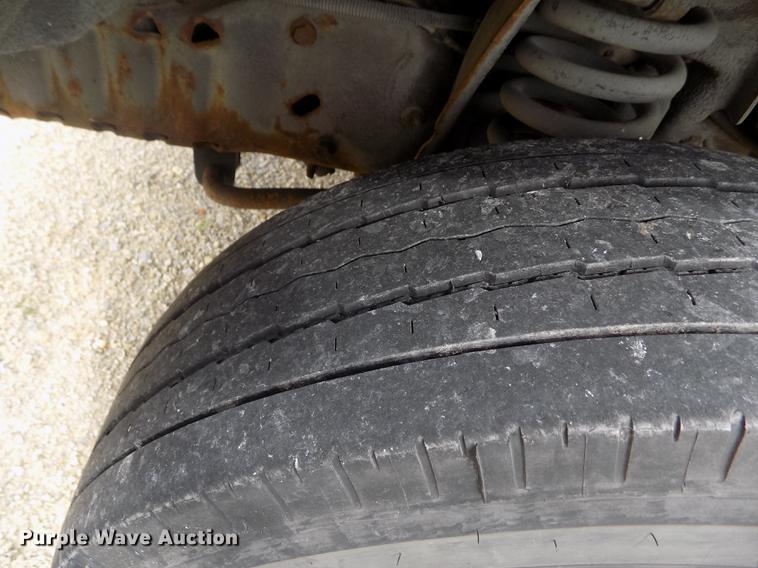 image for item DE1165 2003 Ford Econoline E350 Super Duty school bus