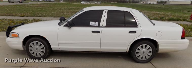 image for item DE1166 2011 Ford Crown Victoria Police Interceptor