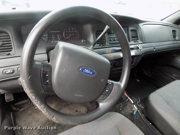 image for item DE1166 2011 Ford Crown Victoria Police Interceptor