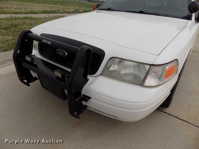 image for item DE1166 2011 Ford Crown Victoria Police Interceptor